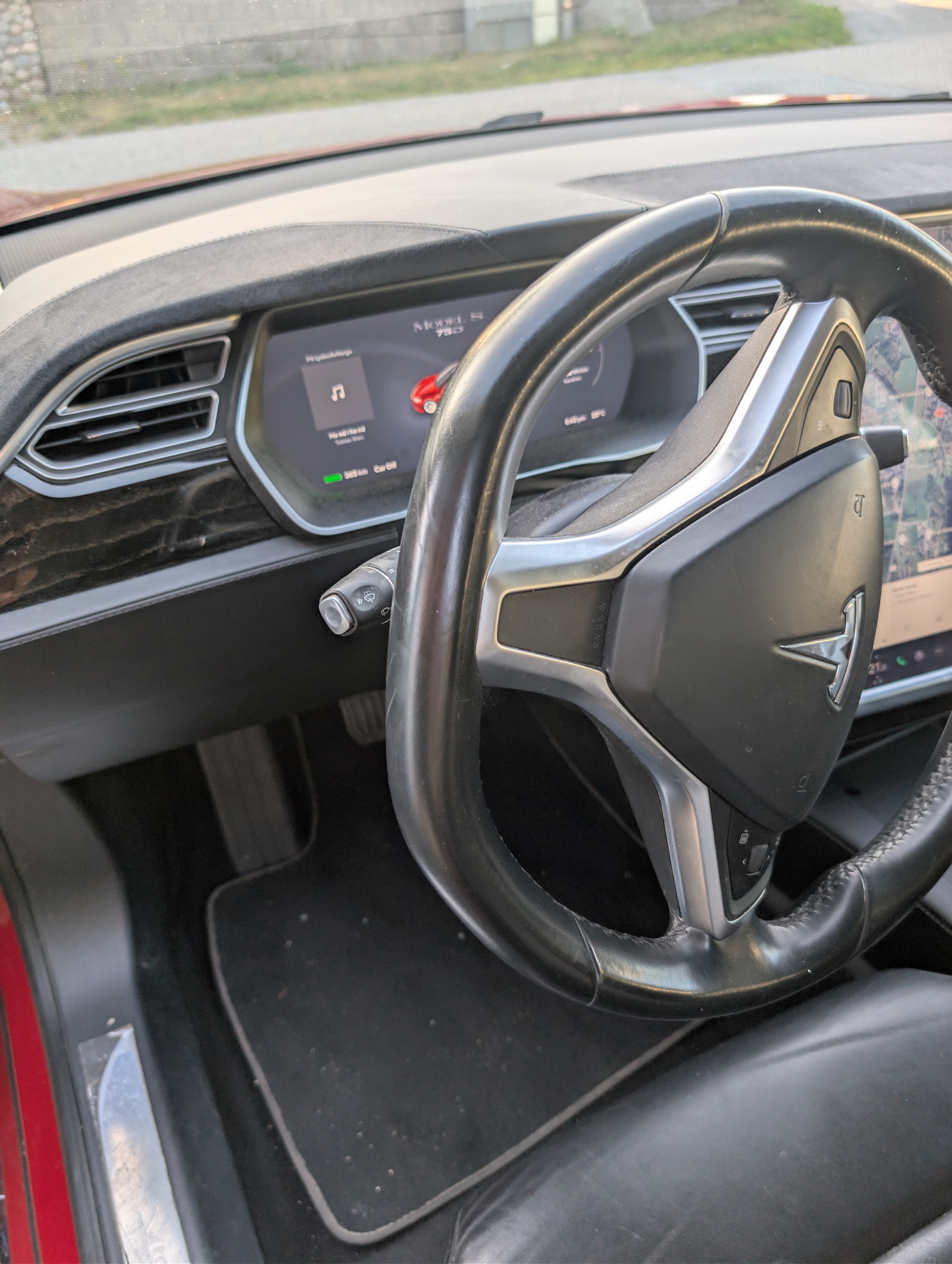 Tesla Model S 75D, 525ps, 2016