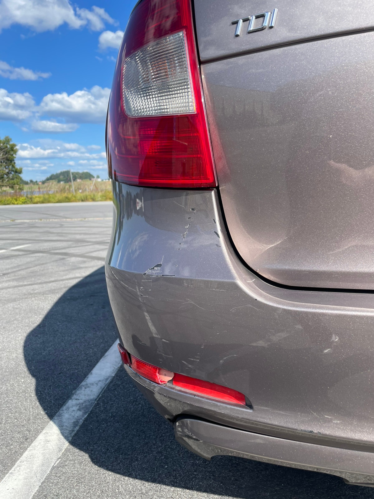 Škoda Superb Combi 1.6 TDI Manual, 105hp, 2011
