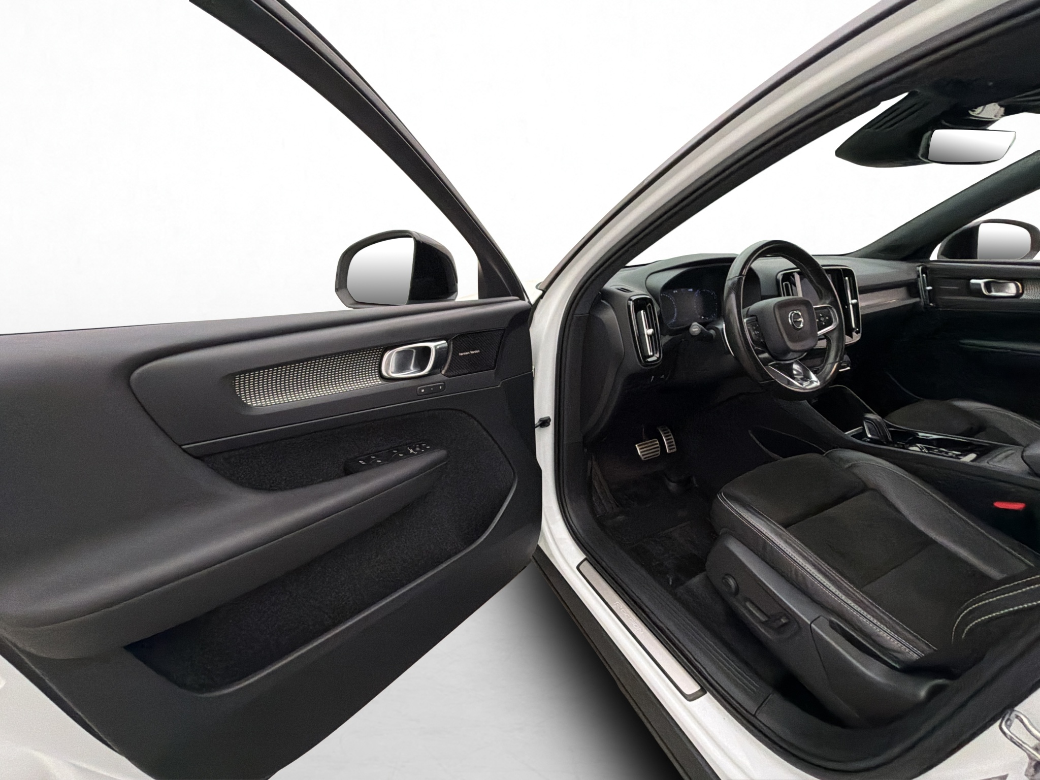 Volvo XC40 D4 AWD Geartronic, 190hp, 2018