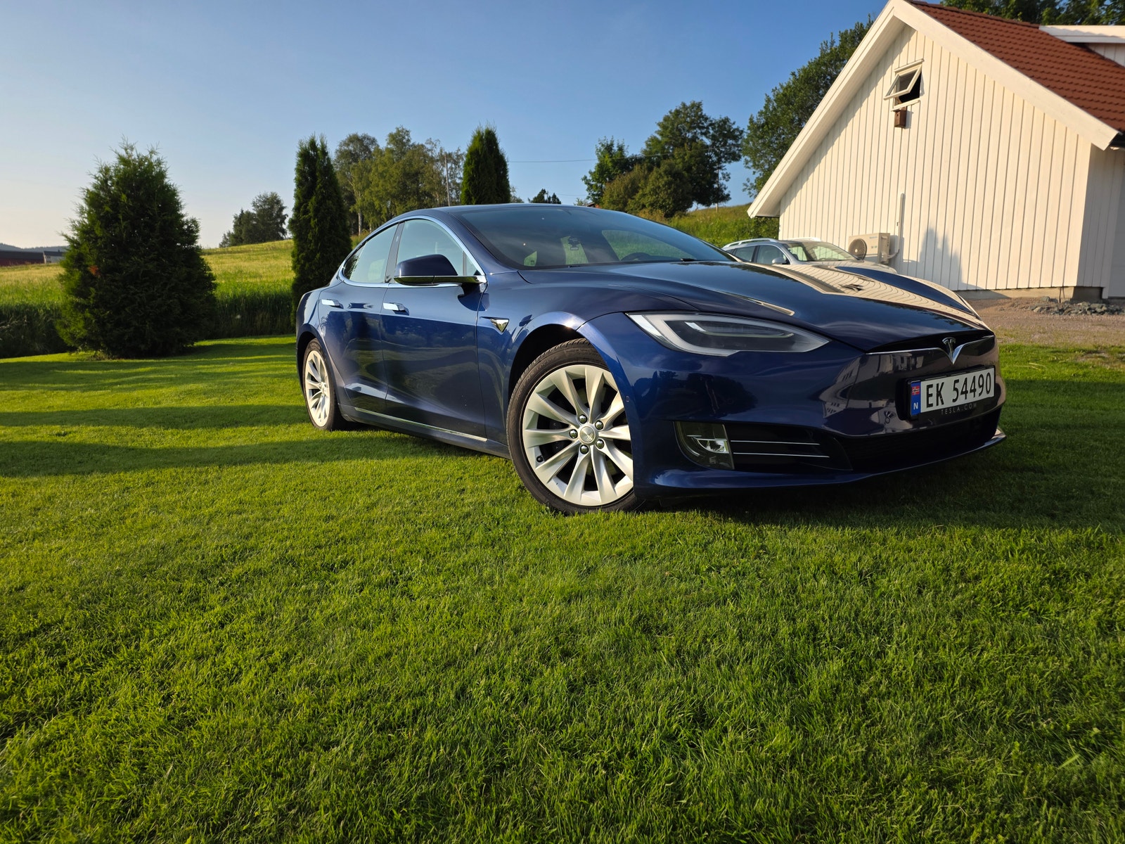 Tesla Model S 75D, 525ps, 2017