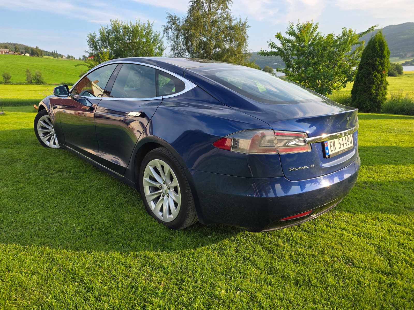 Tesla Model S 75D, 525ps, 2017