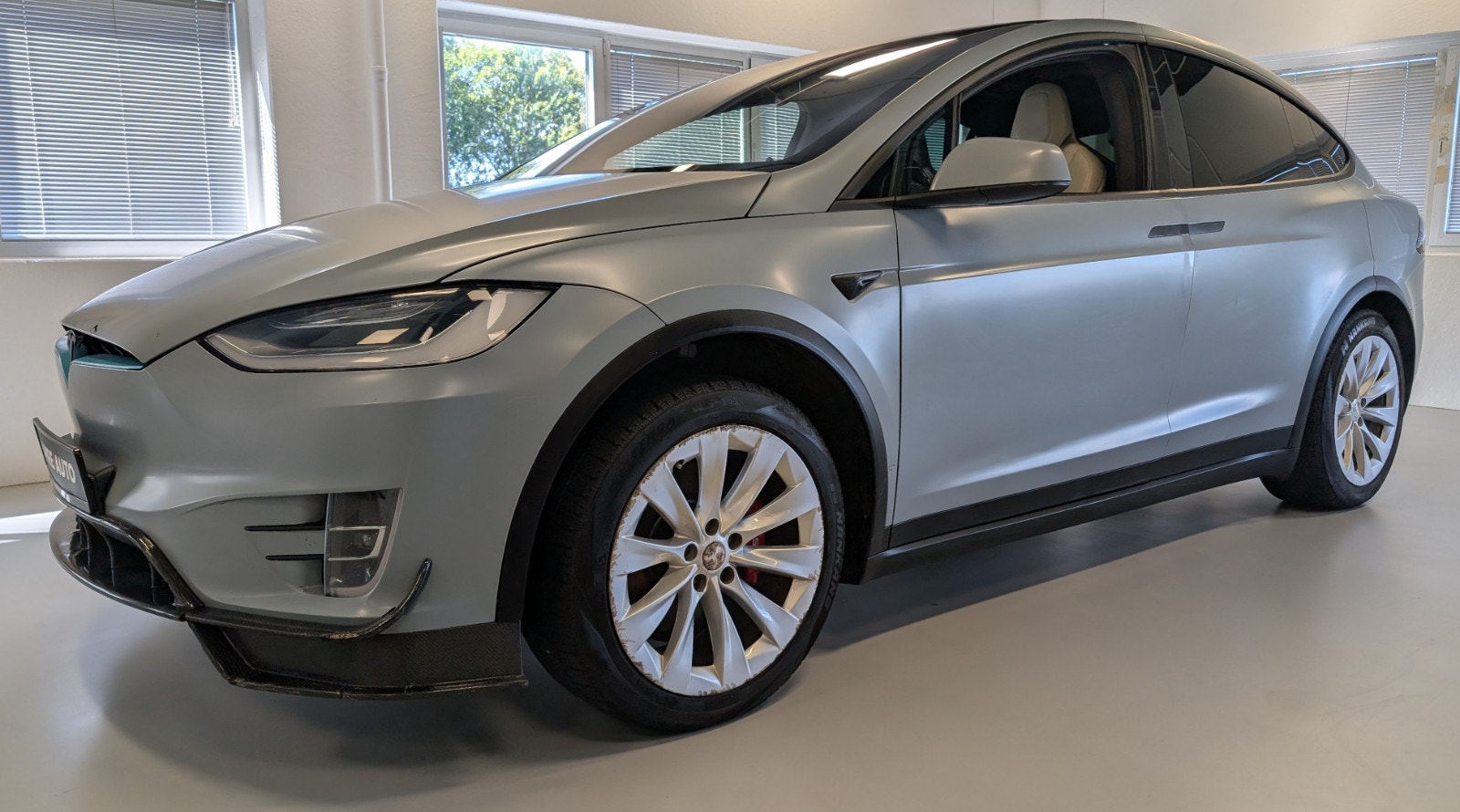 Tesla Model X Standard Range, 333hp, 2019