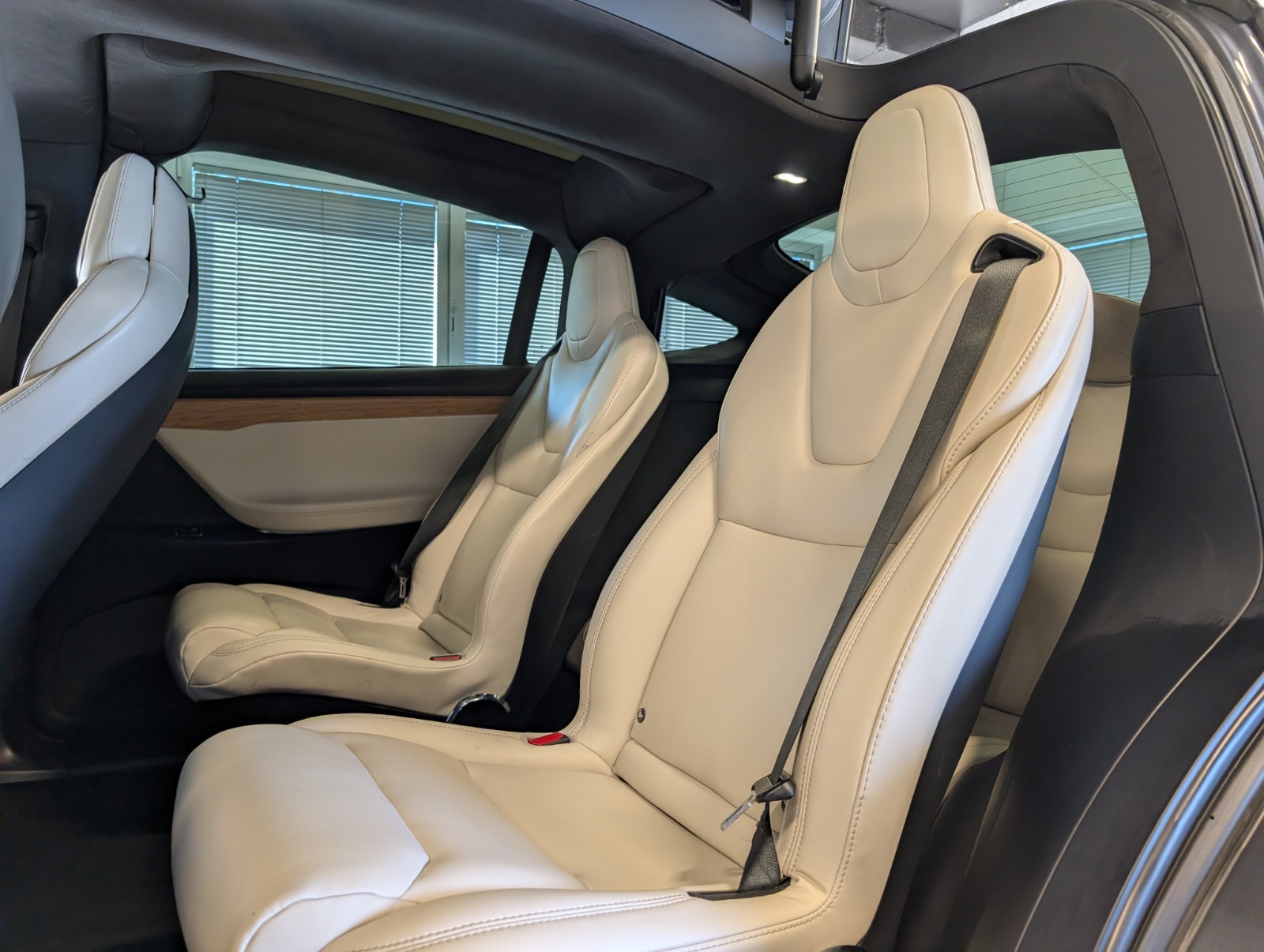 Tesla Model X Standard Range, 333hp, 2019