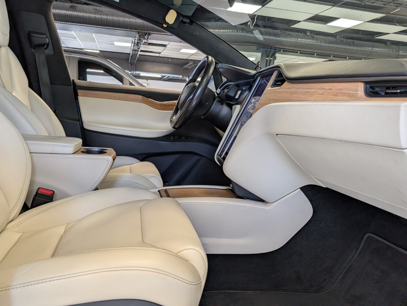 Tesla Model X Standard Range, 333hp, 2019