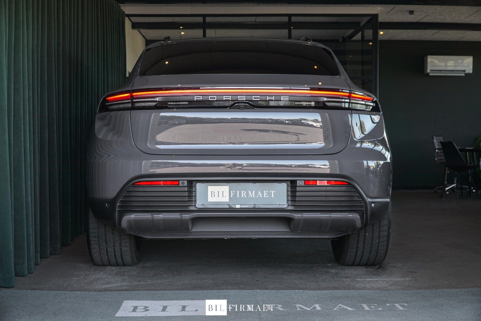 Porsche Macan 4, 388hp, 2025
