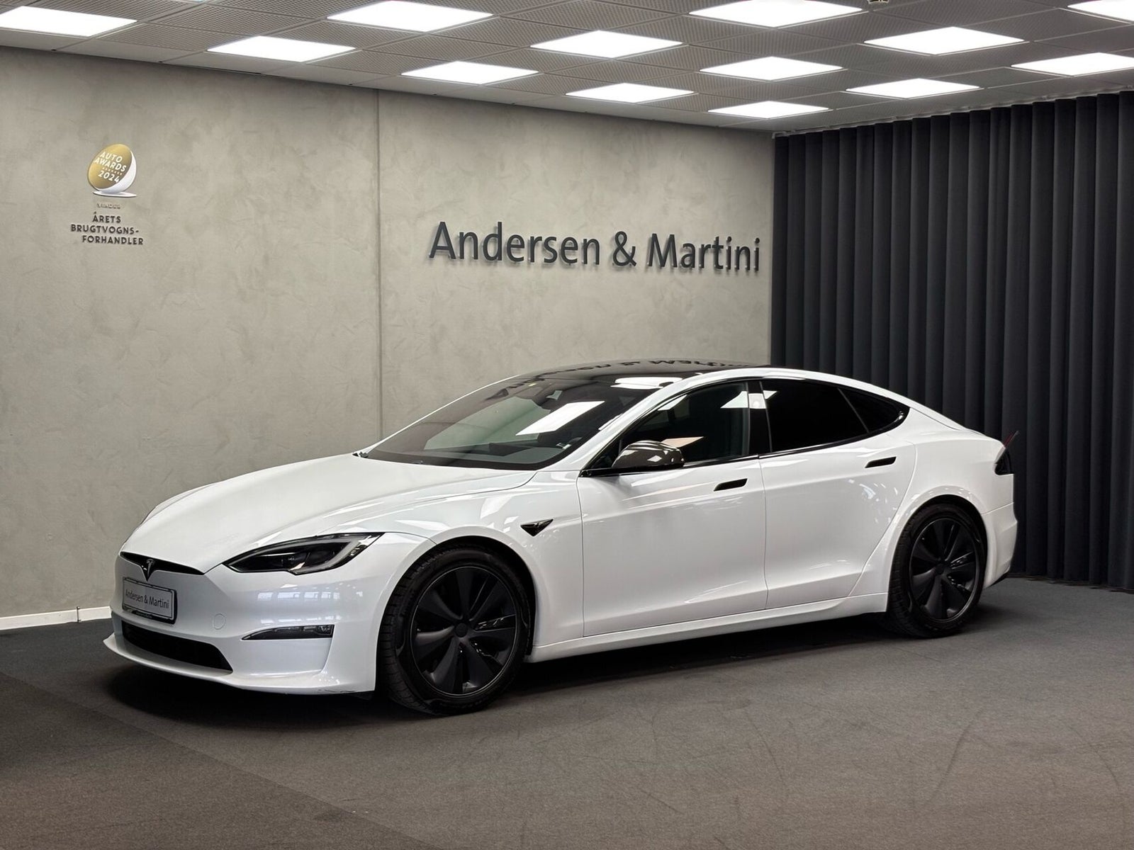 Tesla Model S, 670ps, 2023
