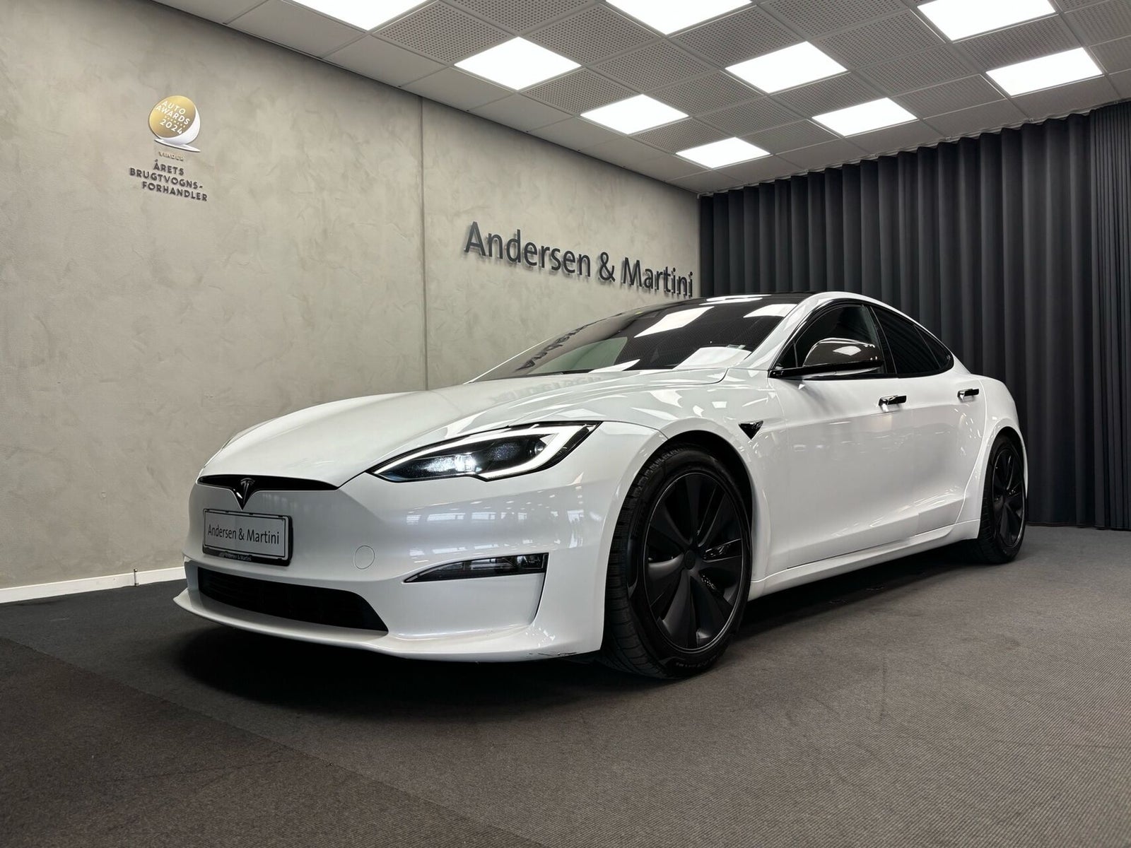 Tesla Model S, 670ps, 2023