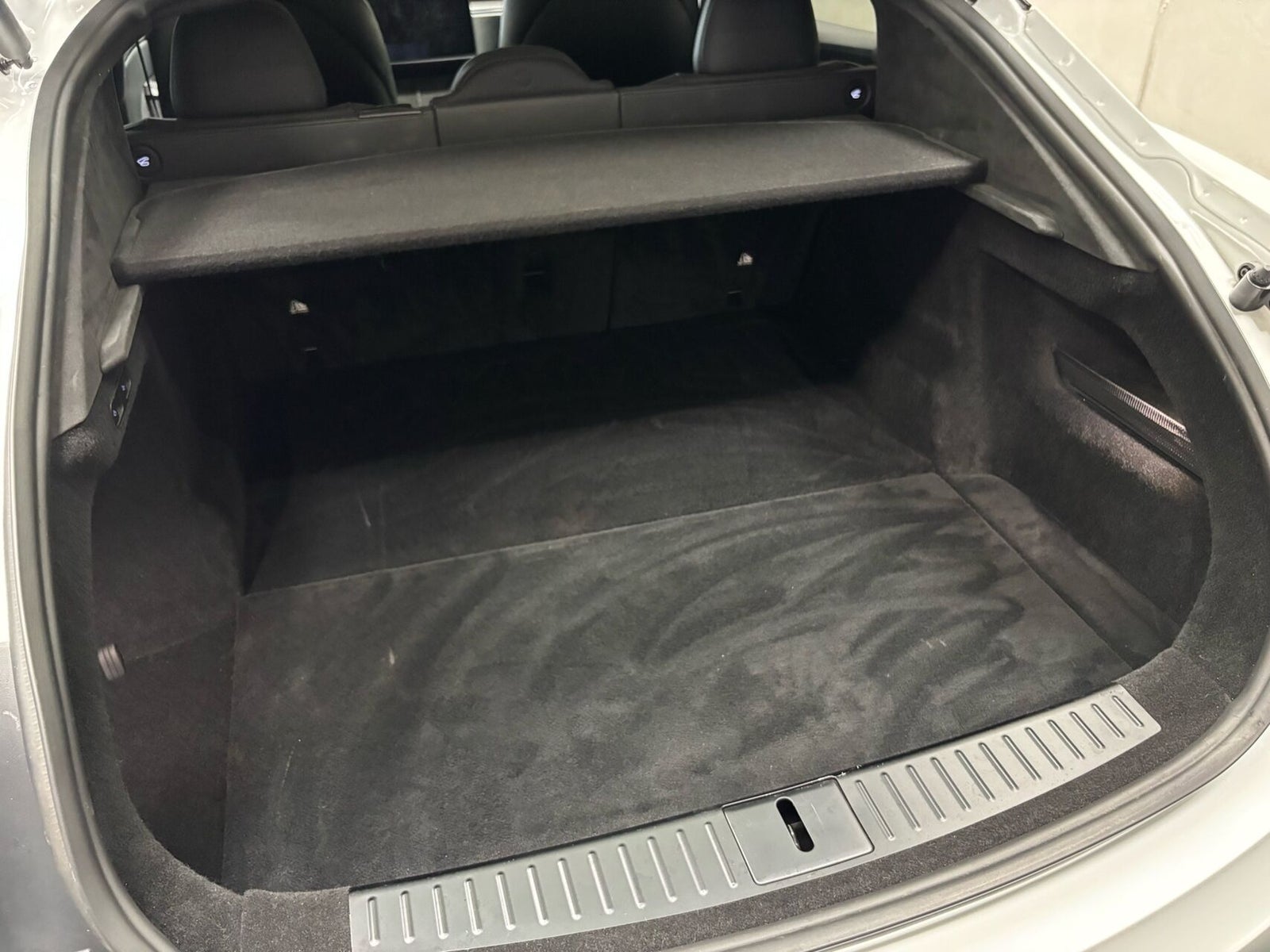 Tesla Model S, 670ps, 2023