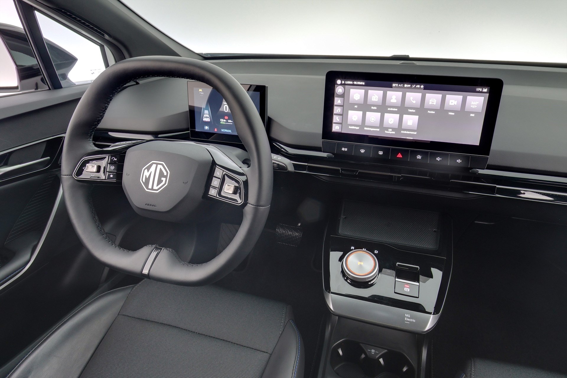 MG 4 Electric Long Range 64 kWh, 204ps, 2022