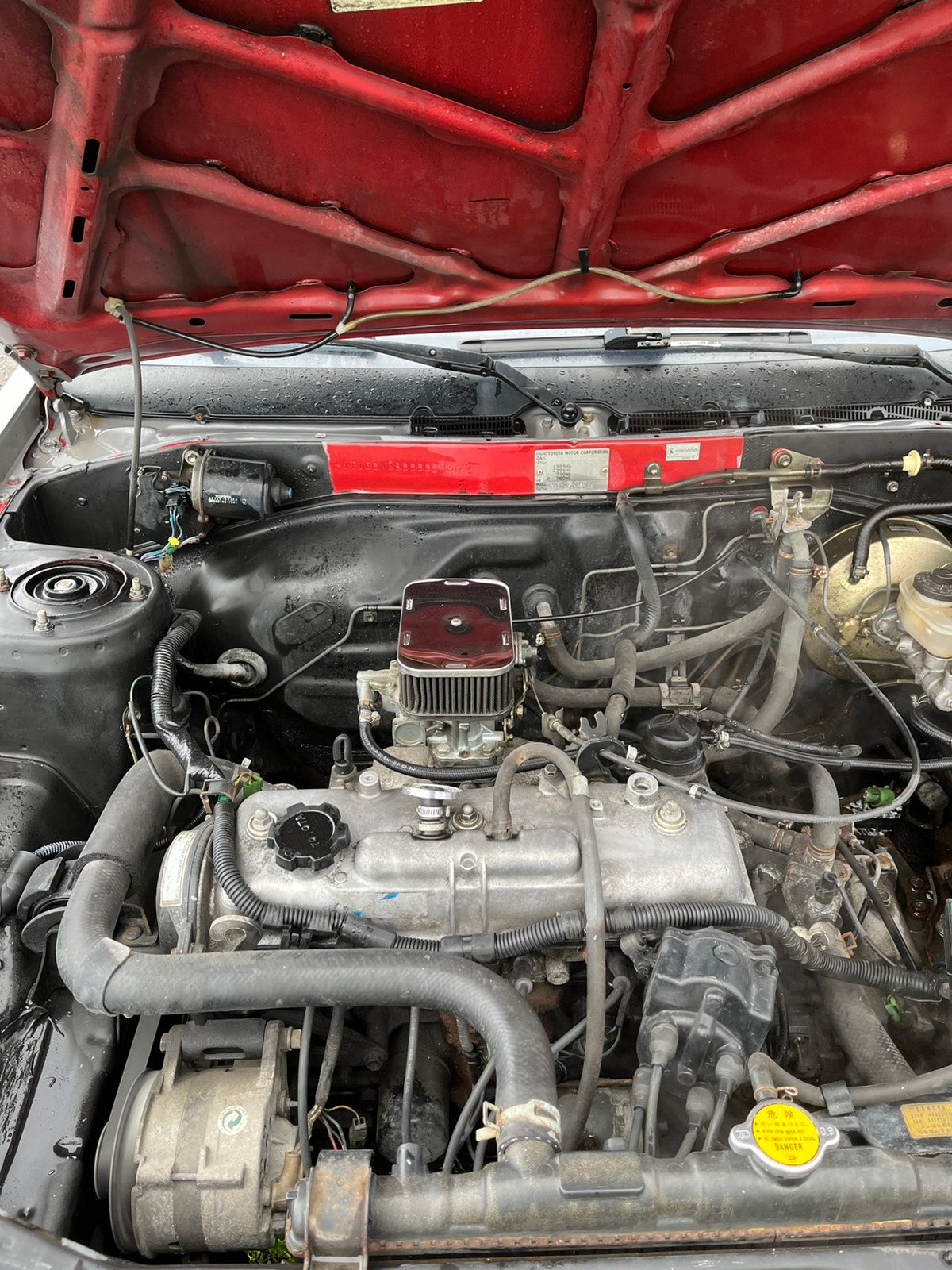 Toyota Corolla Sedan 1.3 Manual, 5-trins, 69ps, 1984