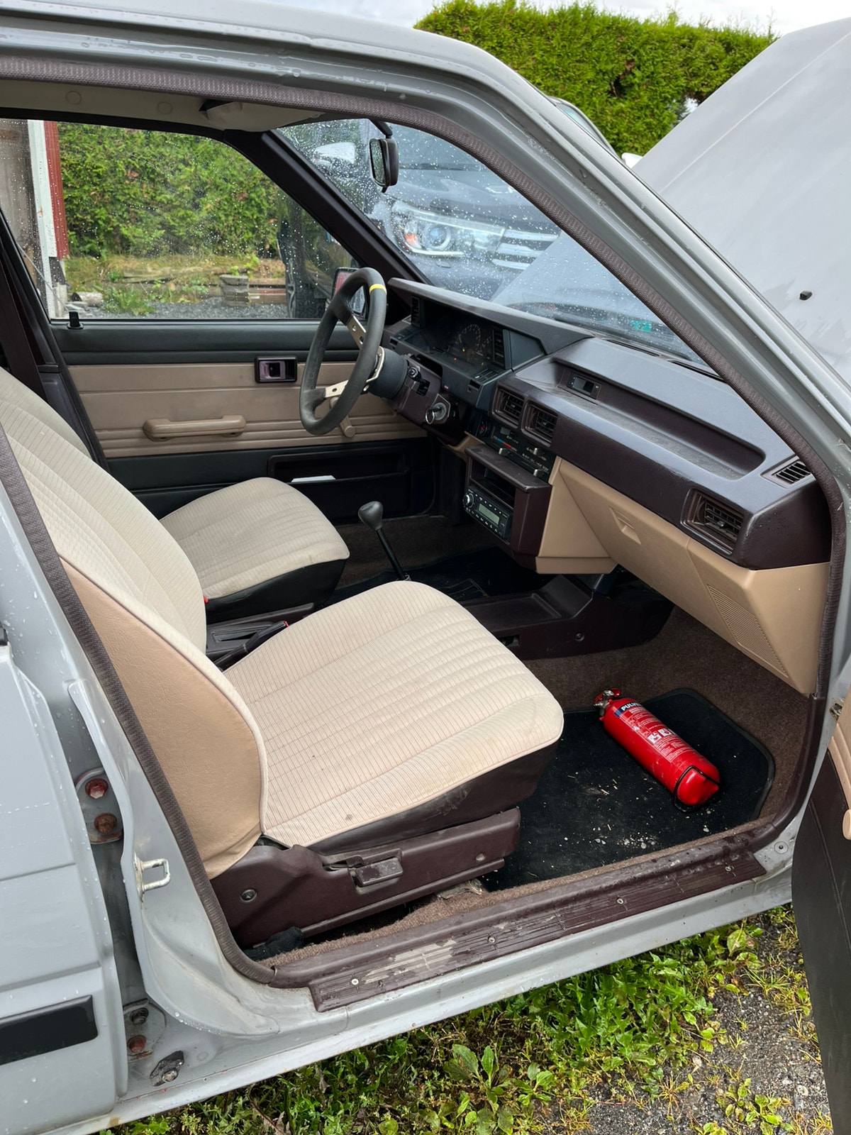 Toyota Corolla Sedan 1.3 Manual, 5-trins, 69ps, 1984