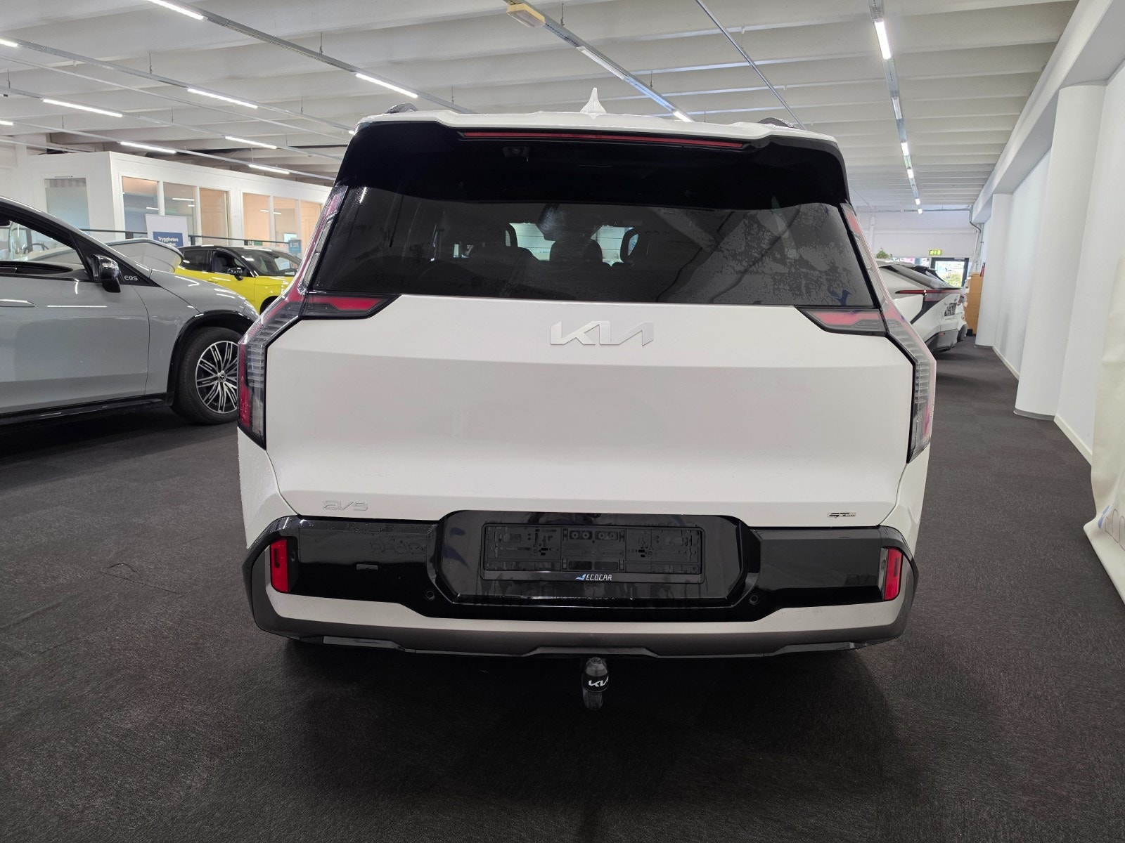 Kia EV9 AWD, 385hp, 2024