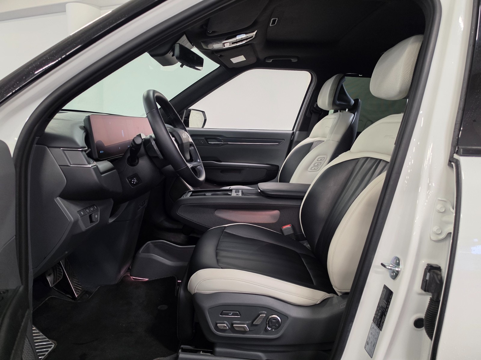 Kia EV9 AWD, 385hp, 2024