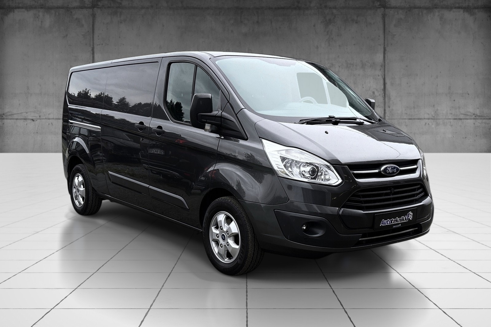 Ford Transit Custom 340 2.0 TDCi Manuell, 6-trinn, 170hk, 2016