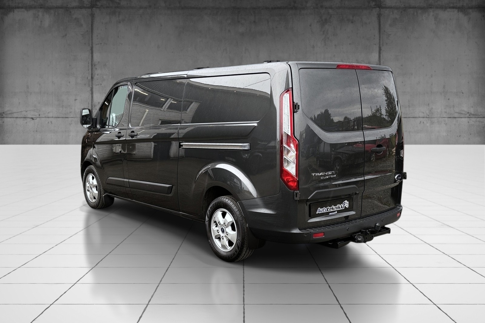 Ford Transit Custom 340 2.0 TDCi Manuell, 6-trinn, 170hk, 2016