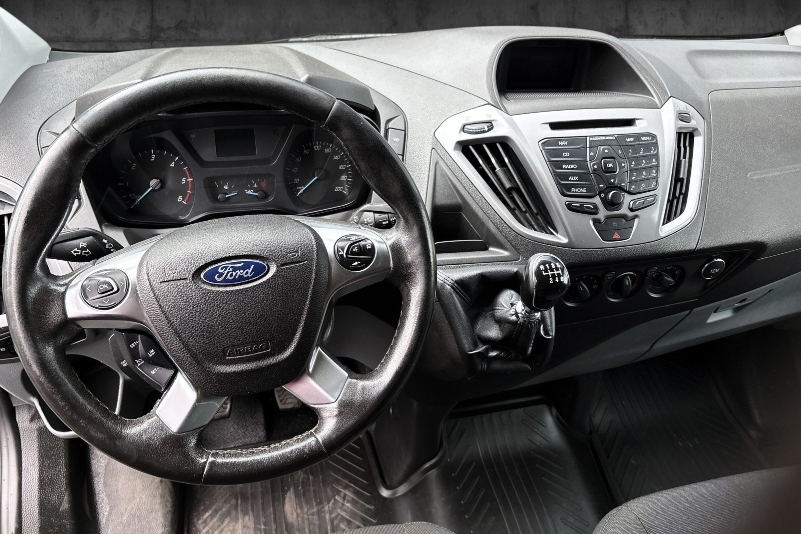 Ford Transit Custom 340 2.0 TDCi Manuell, 6-trinn, 170hk, 2016