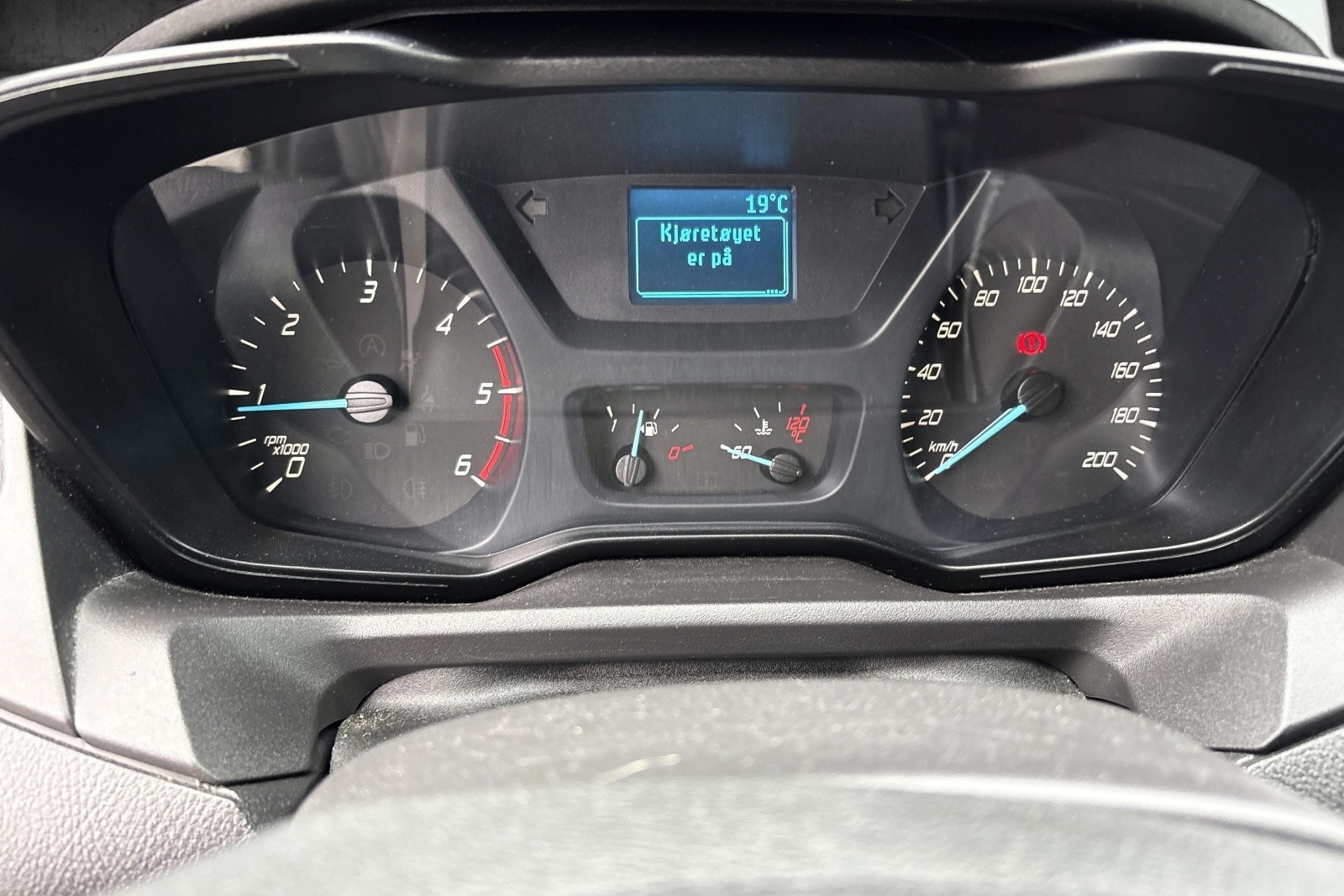 Ford Transit Custom 340 2.0 TDCi Manuell, 6-trinn, 170hk, 2016