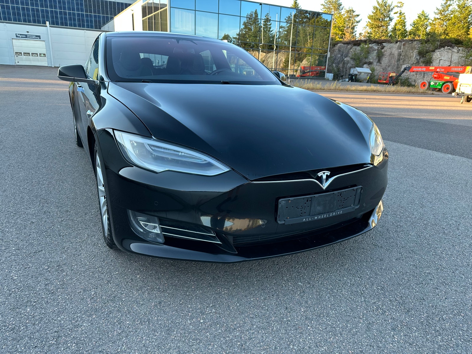 Tesla Model S 75D, 525hp, 2018