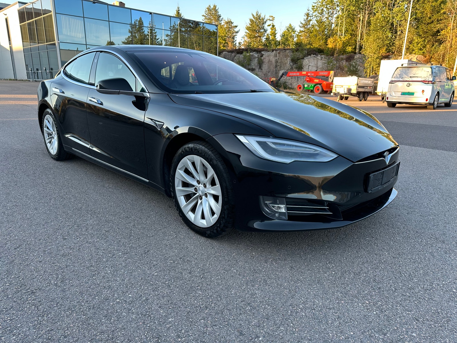 Tesla Model S 75D, 525hp, 2018