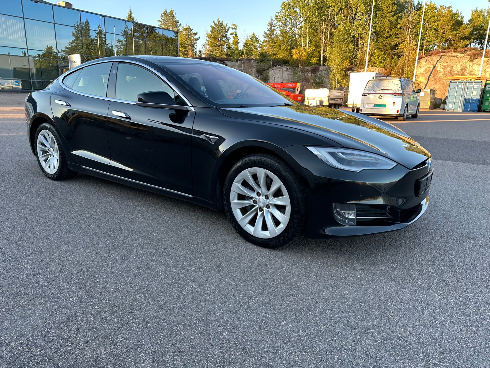 Tesla Model S 75D, 525hp, 2018