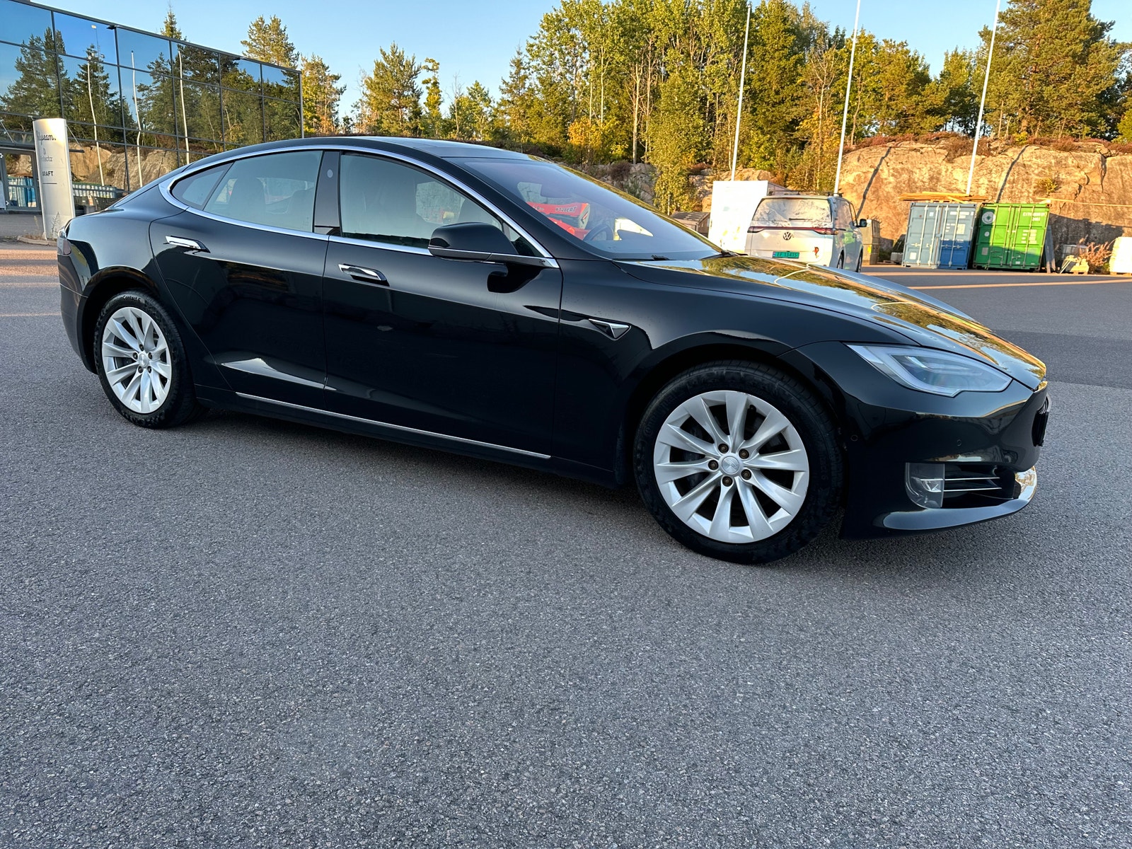 Tesla Model S 75D, 525hp, 2018