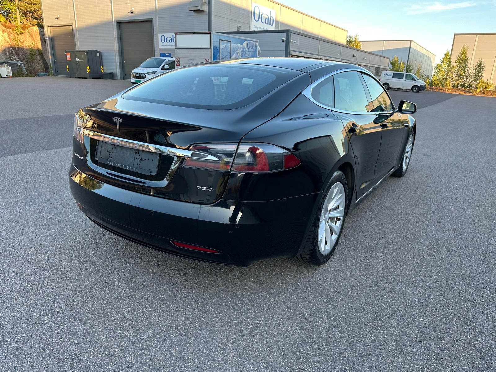 Tesla Model S 75D, 525hp, 2018