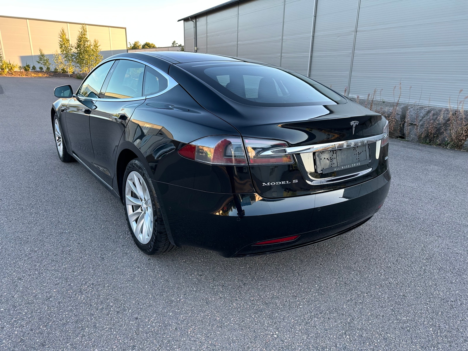 Tesla Model S 75D, 525hp, 2018