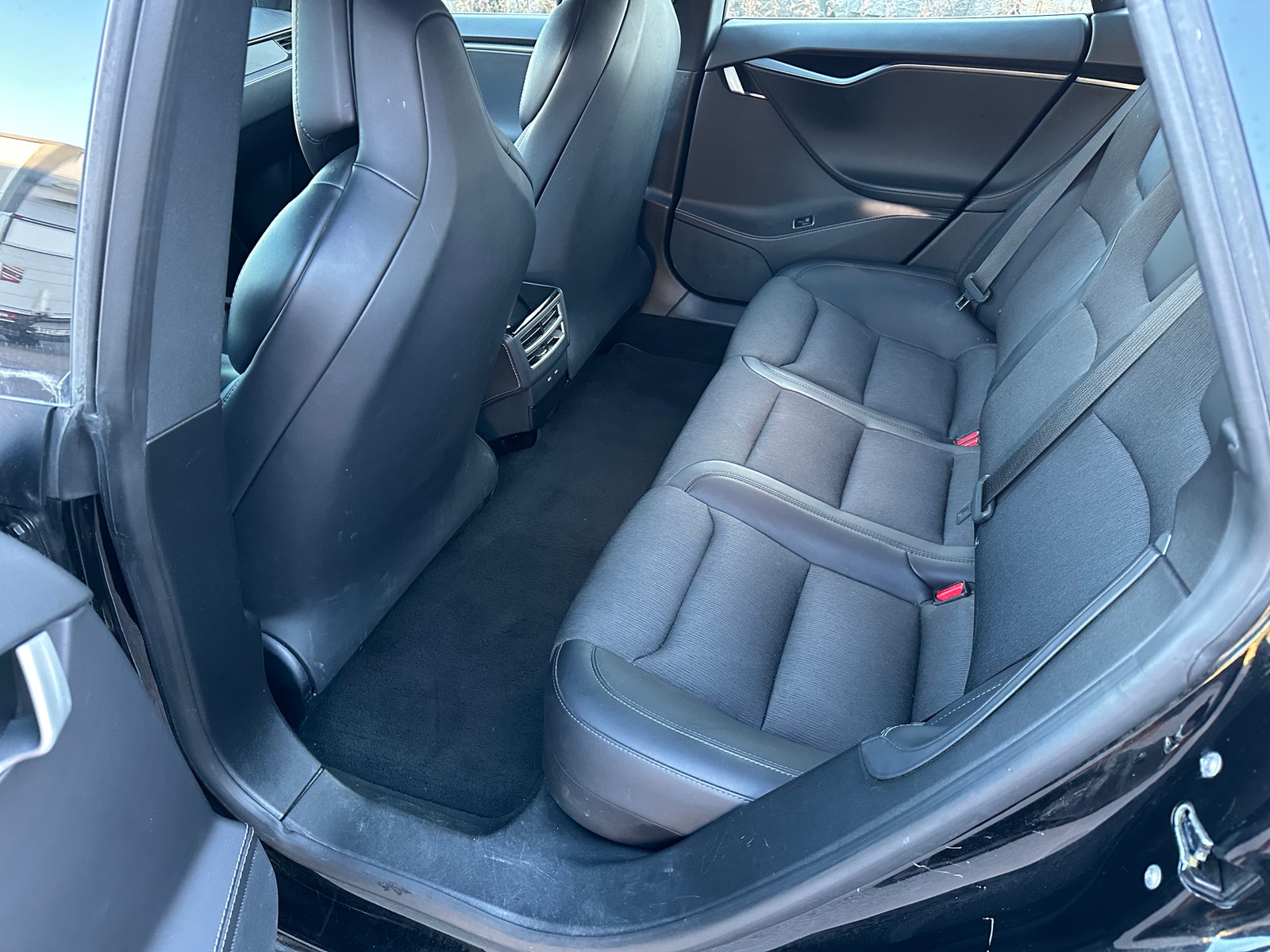 Tesla Model S 75D, 525hp, 2018