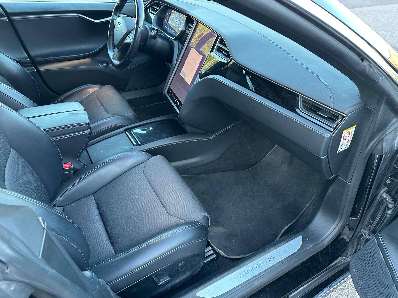 Tesla Model S 75D, 525hp, 2018