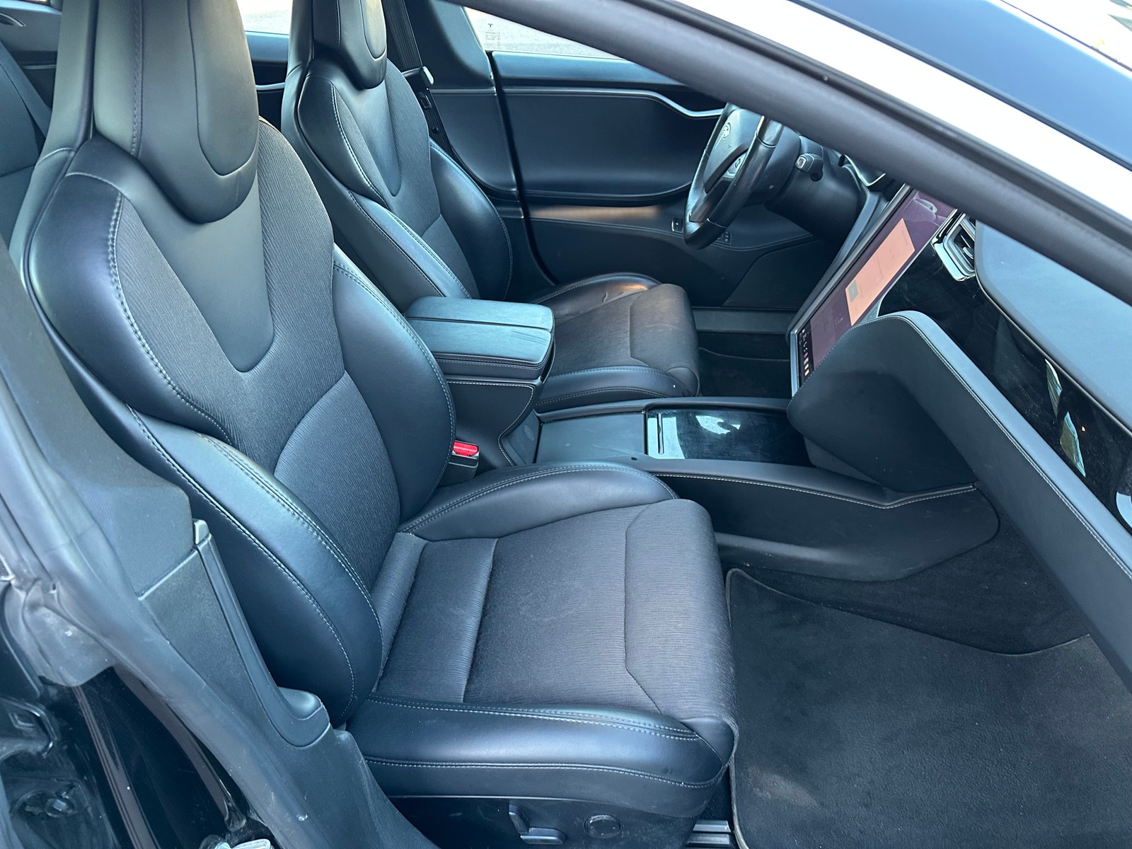 Tesla Model S 75D, 525hp, 2018