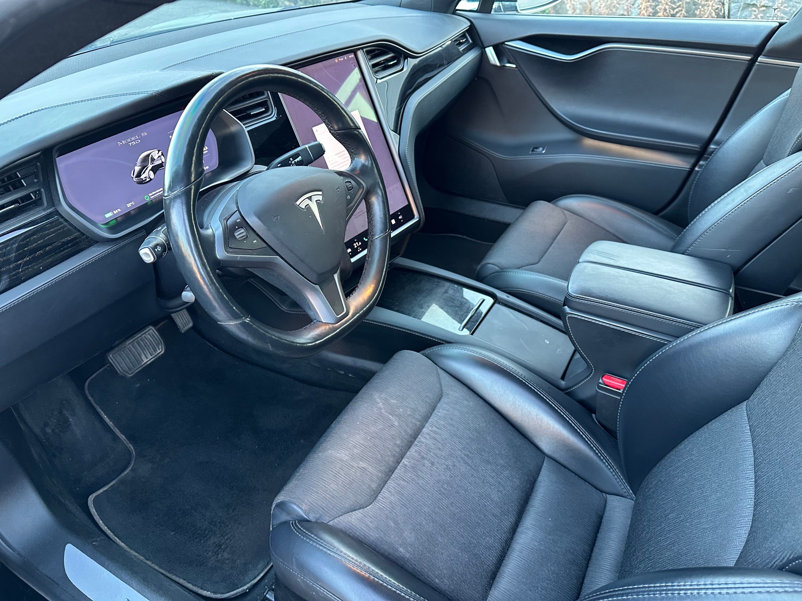 Tesla Model S 75D, 525hp, 2018