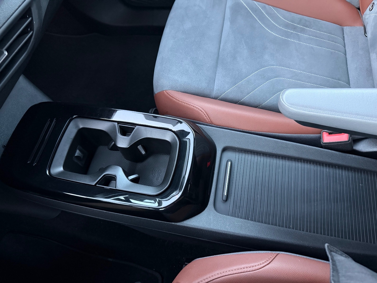 Volkswagen ID.4 Pro Performance, 204hp, 2021