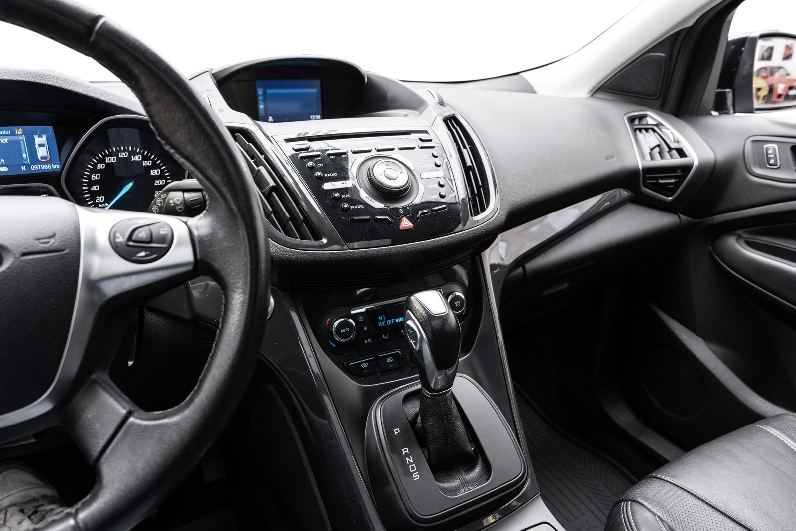Ford Kuga 2.0 TDCi AWD Powershift, 6-trinn, 150hk, 2015