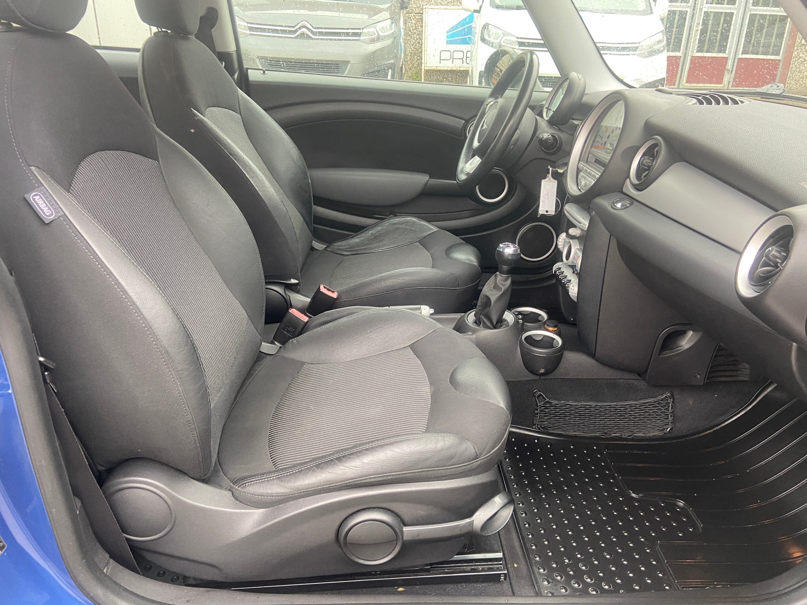 MINI Cooper Manual, 6-trins, 120ps, 2009