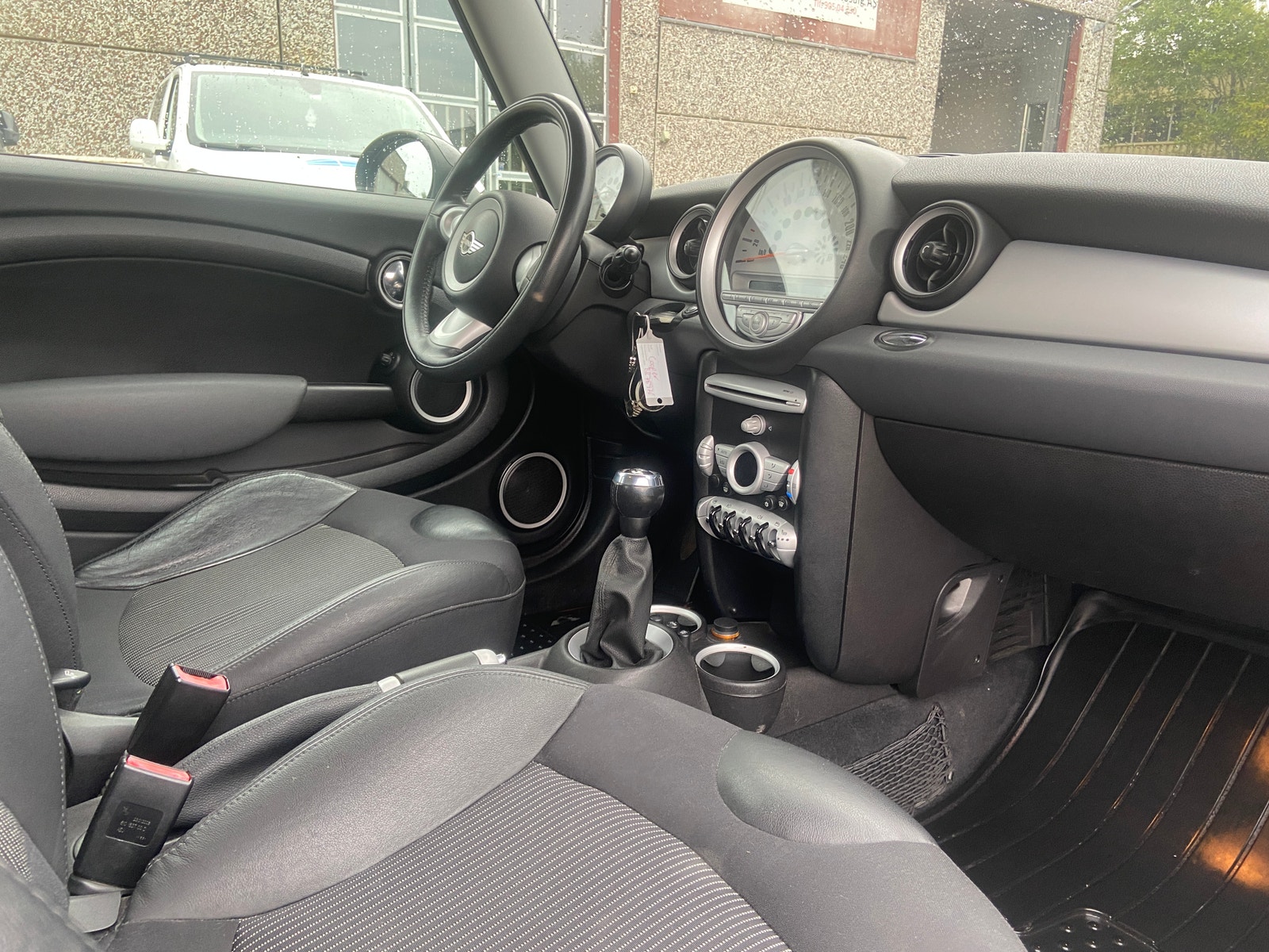 MINI Cooper Manual, 6-trins, 120ps, 2009
