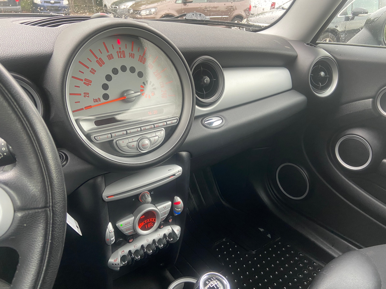 MINI Cooper Manual, 6-trins, 120ps, 2009