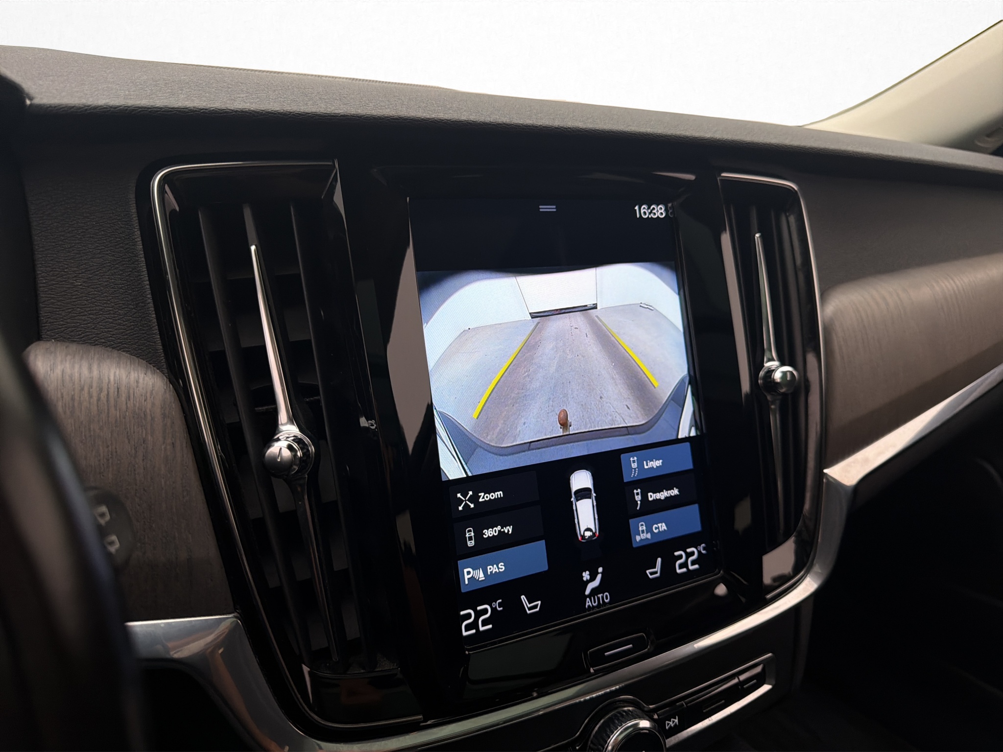 Volvo V90 Cross Country D4 AWD Geartronic, 8-trinn, 190hk, 2021