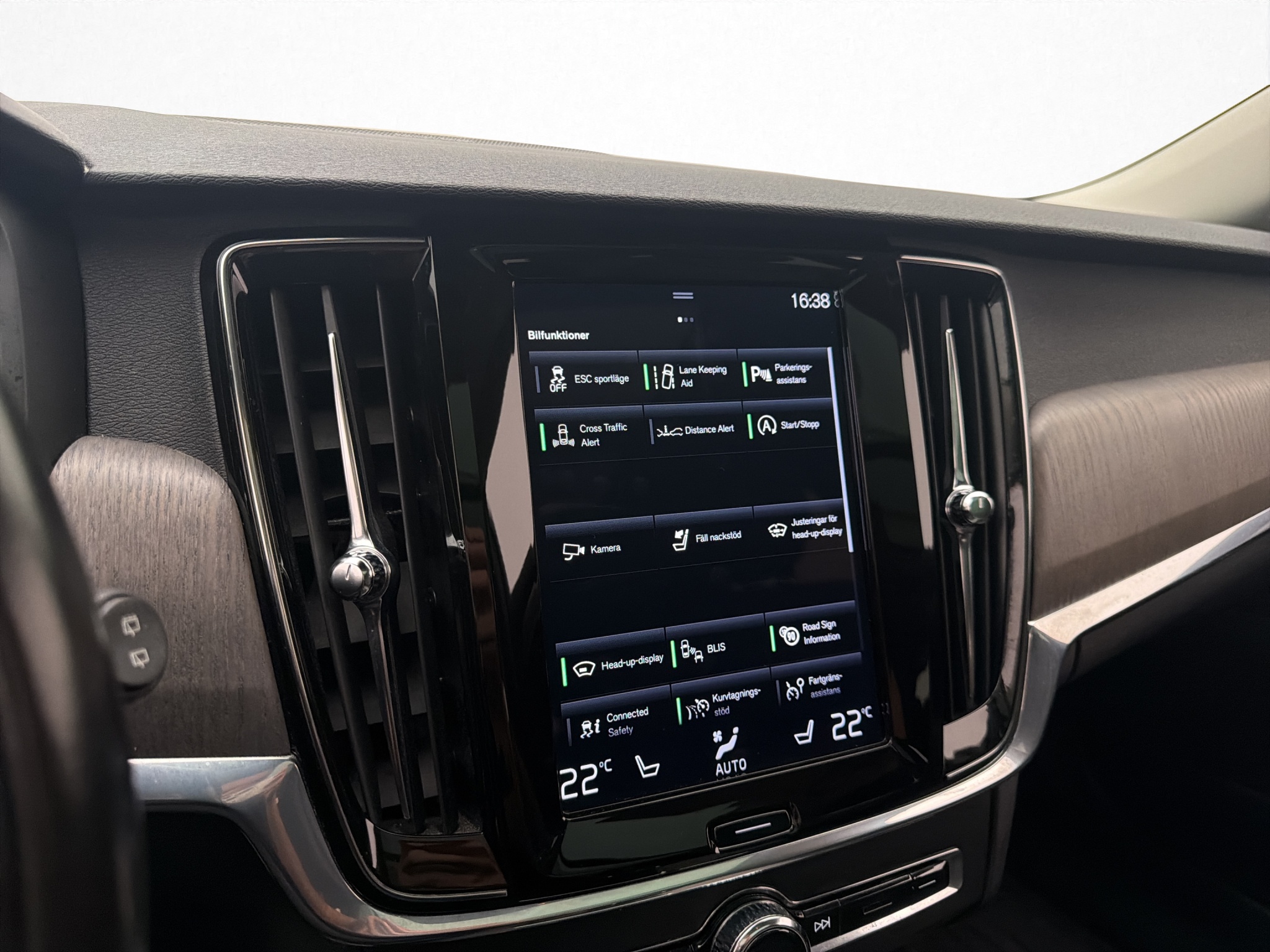 Volvo V90 Cross Country D4 AWD Geartronic, 8-trinn, 190hk, 2021