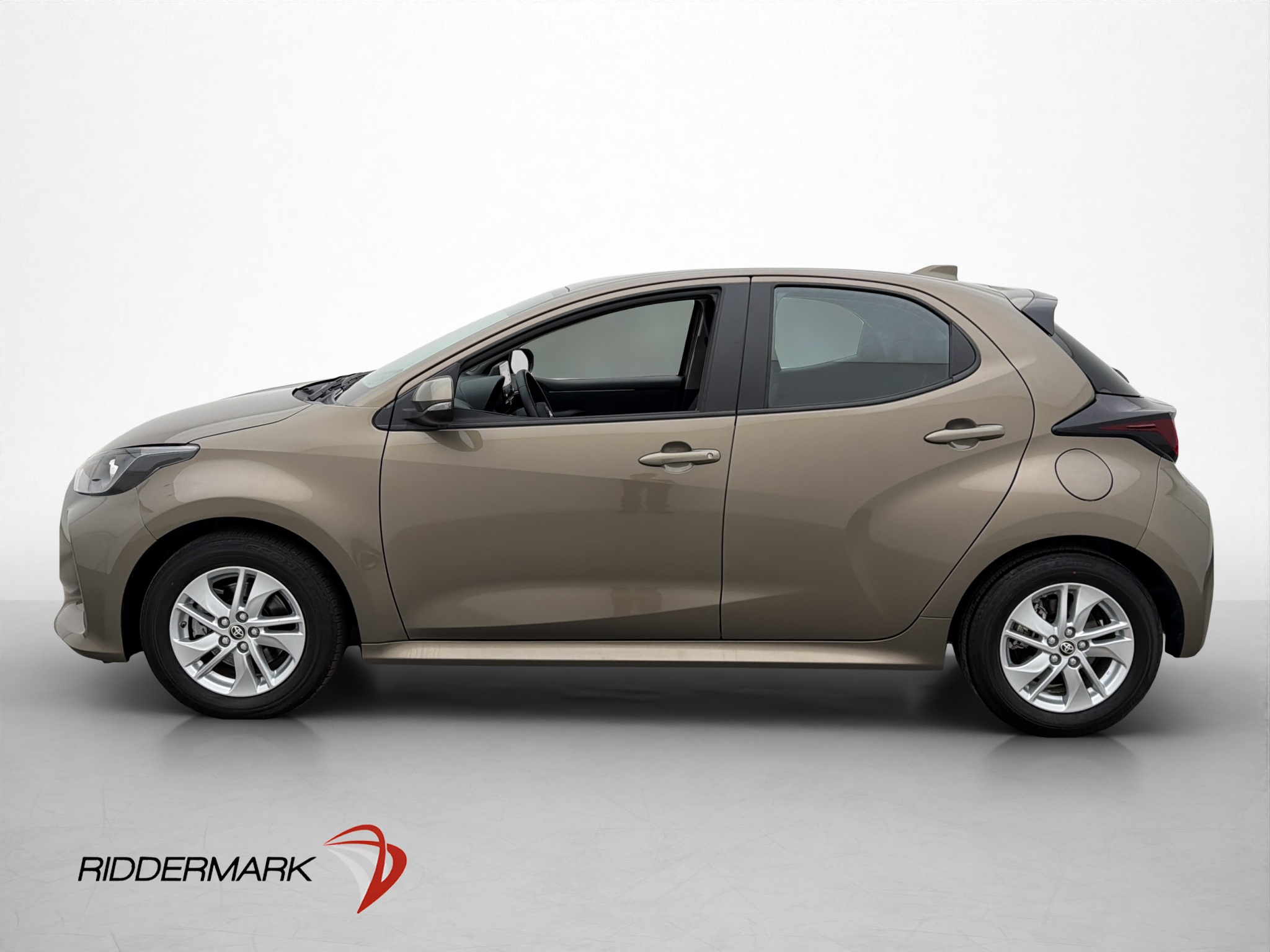 Toyota Yaris Hybrid CVT, 116hk, 2022