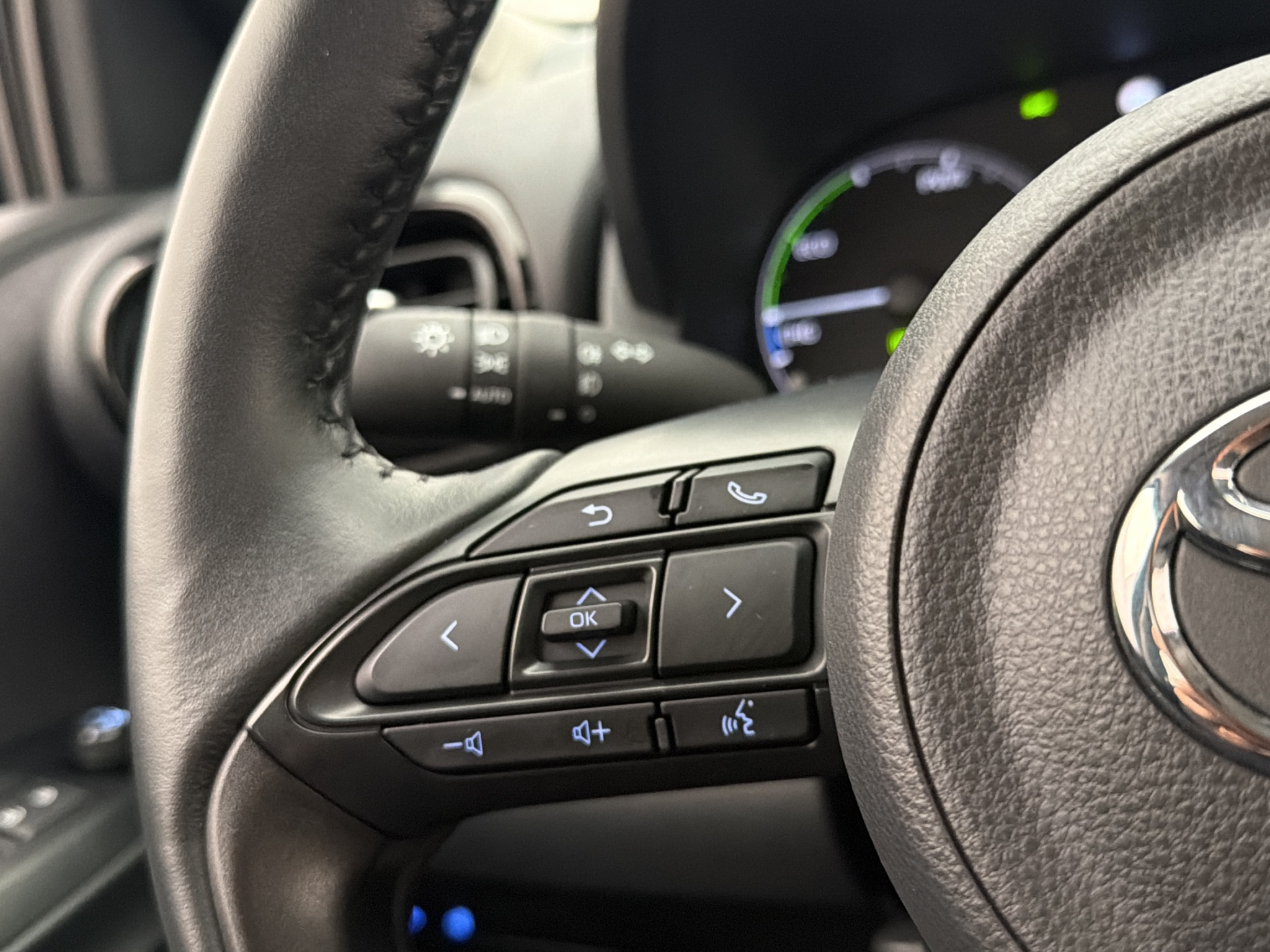 Toyota Yaris Hybrid CVT, 116hk, 2022