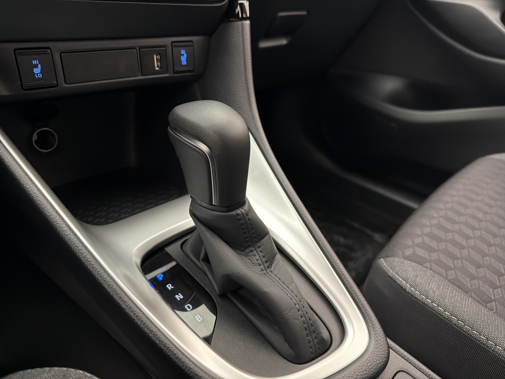Toyota Yaris Hybrid CVT, 116hk, 2022