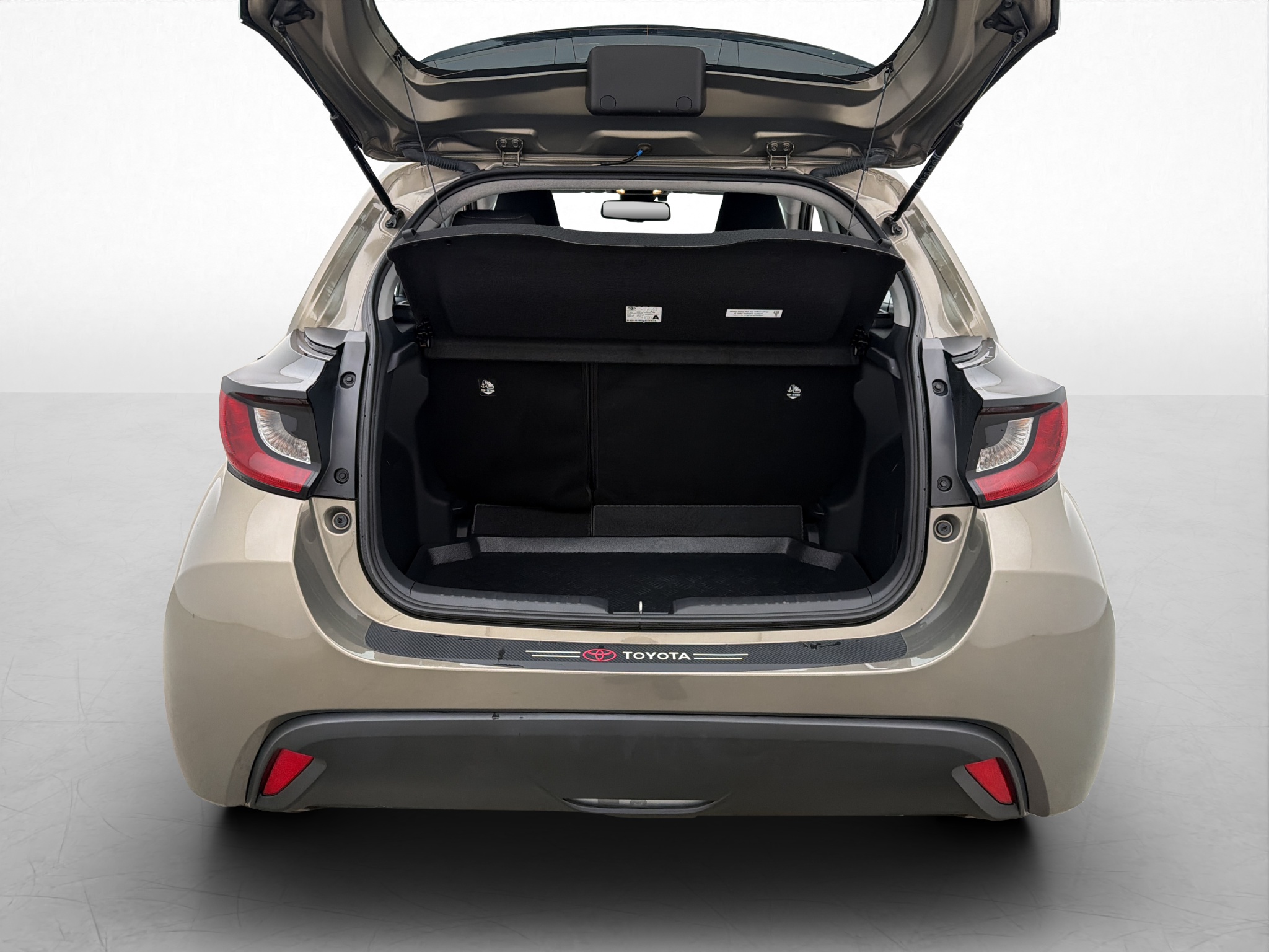Toyota Yaris Hybrid CVT, 116hk, 2022