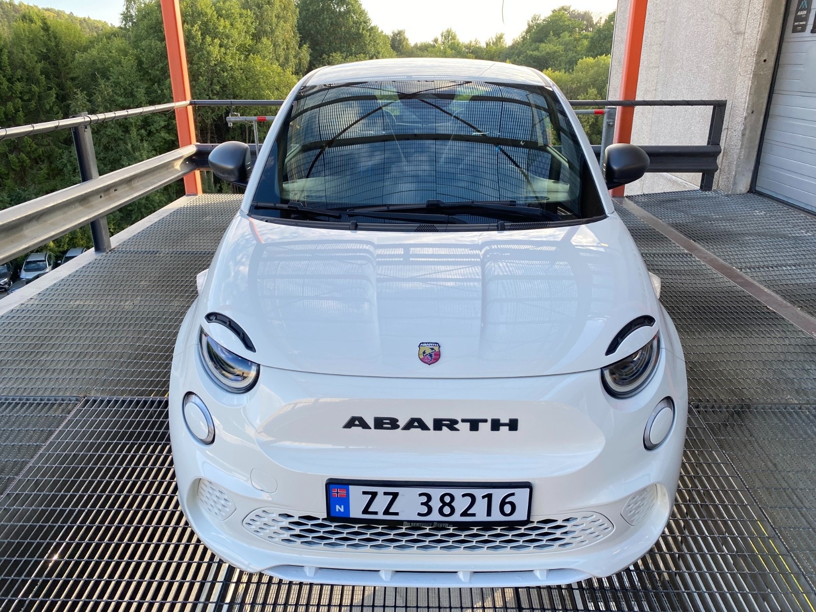 Abarth 500e, 155ps, 2024