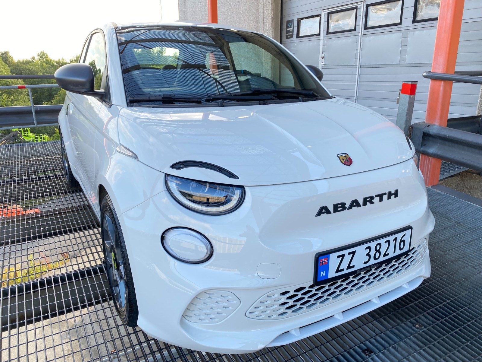 Abarth 500e, 155ps, 2024