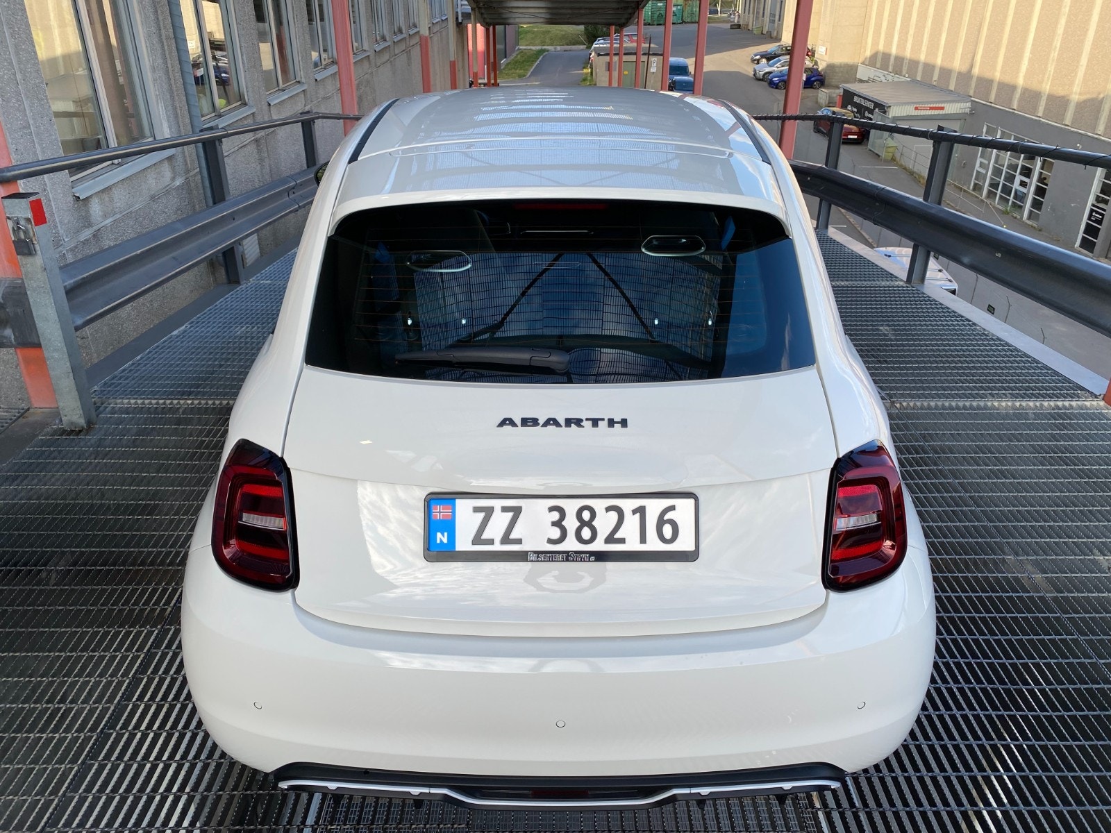 Abarth 500e, 155ps, 2024