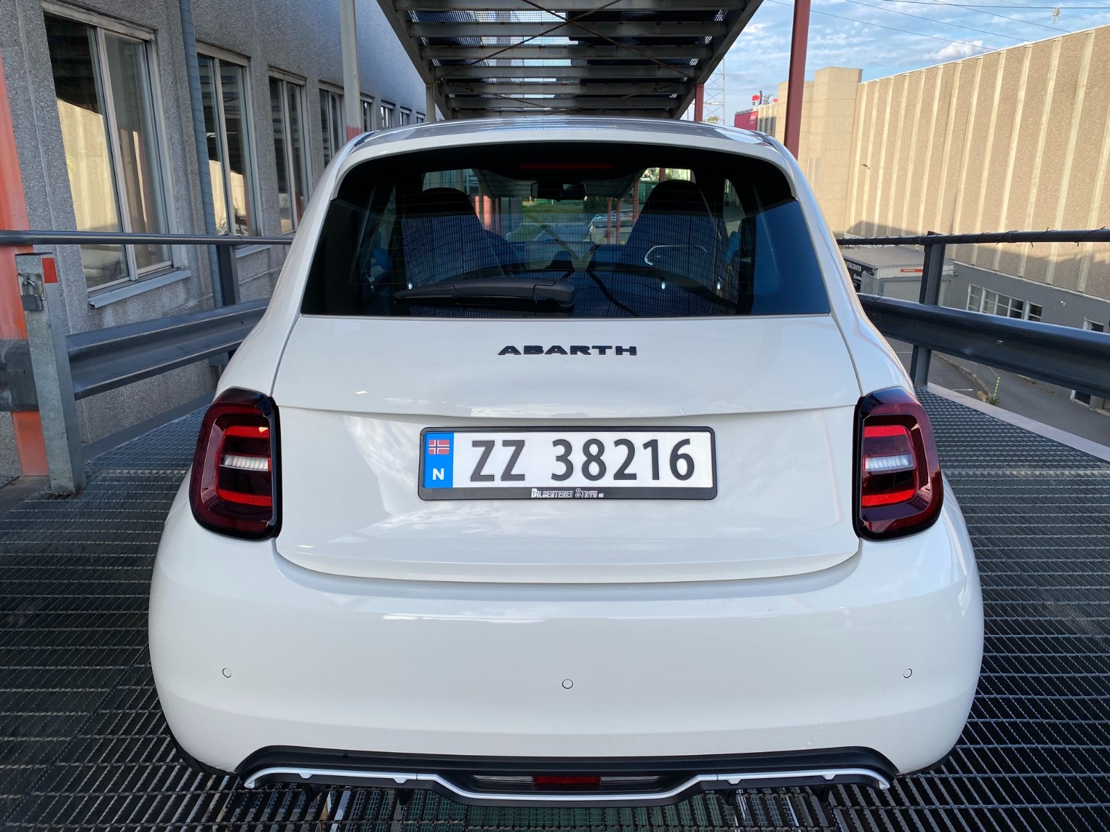 Abarth 500e, 155ps, 2024