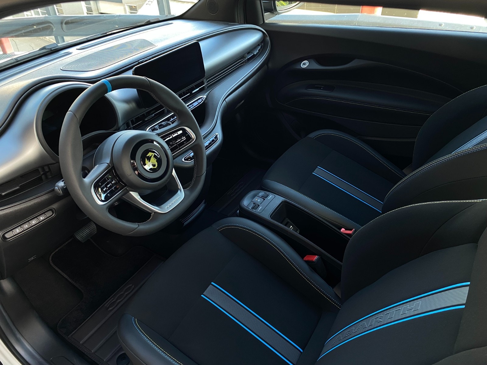Abarth 500e, 155ps, 2024
