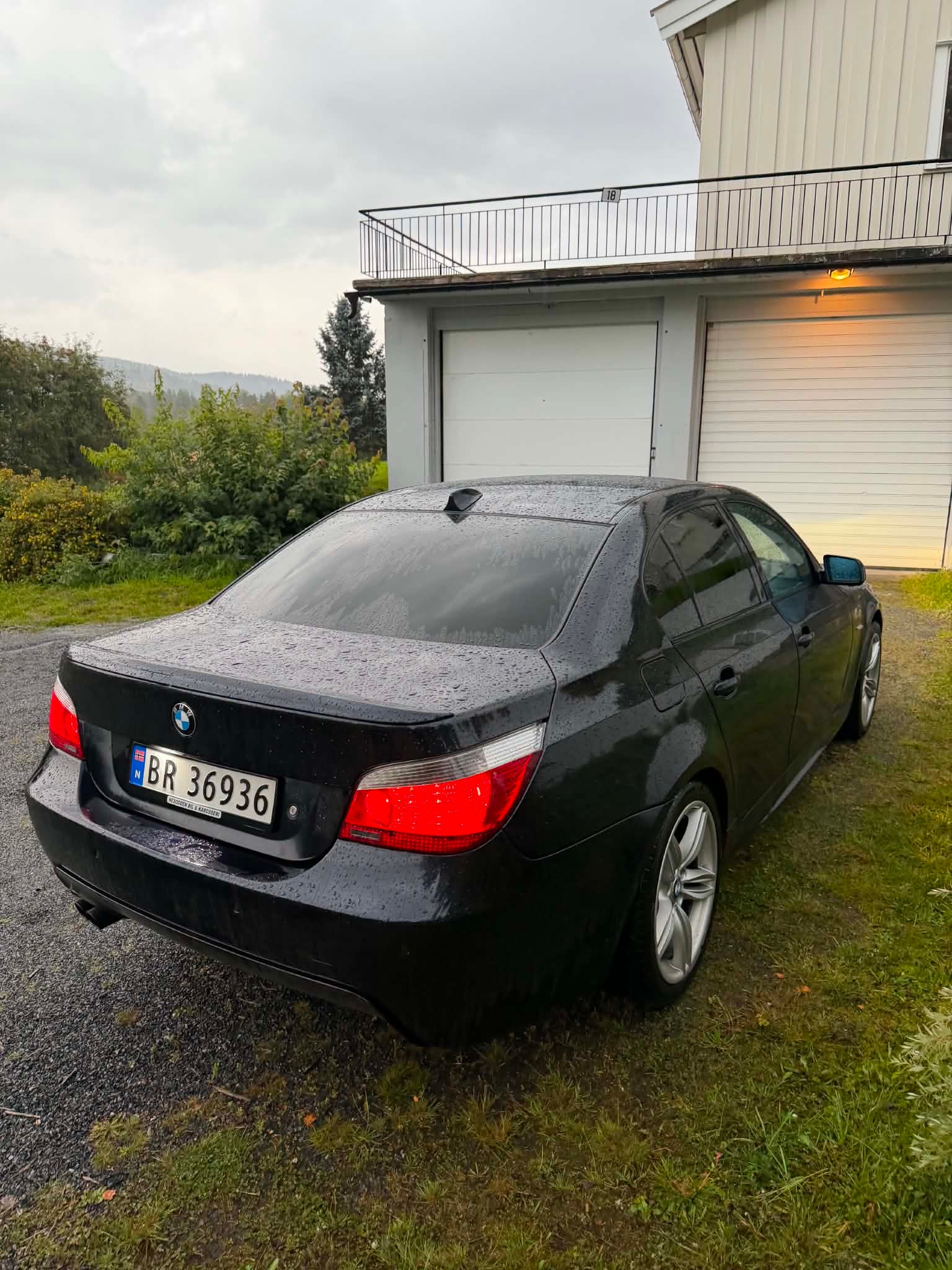 BMW 525xi Sedan Automatic, 218hp, 2006