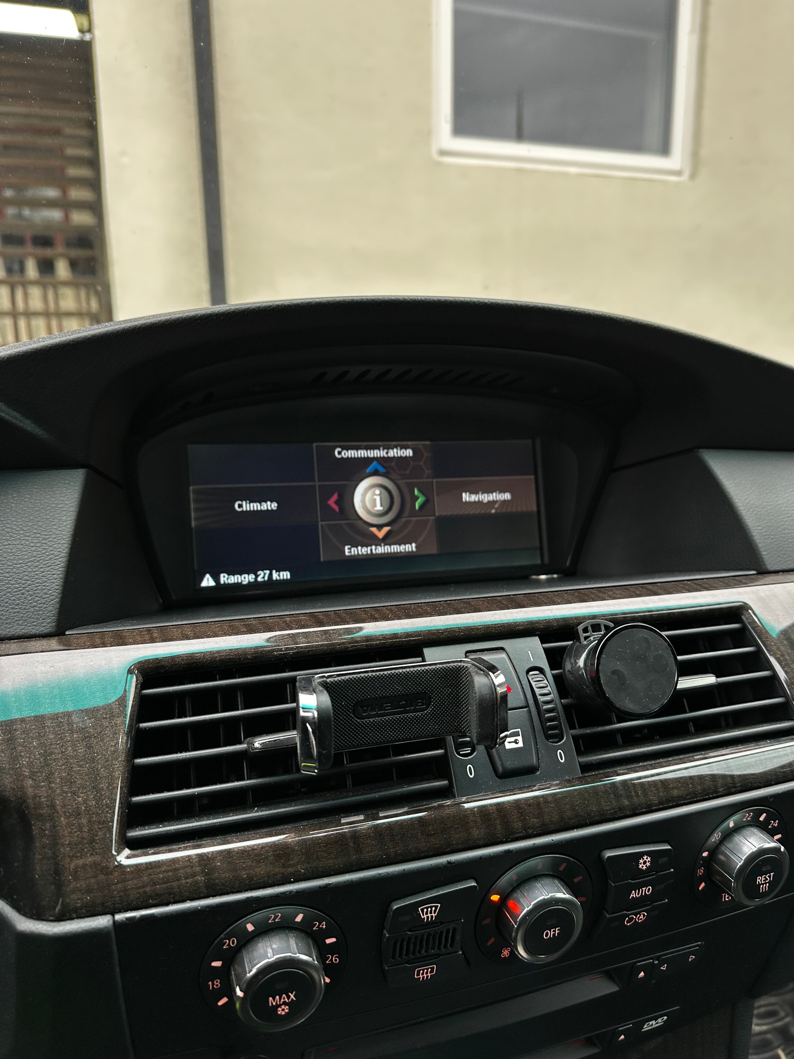 BMW 525xi Sedan Automatic, 218hp, 2006