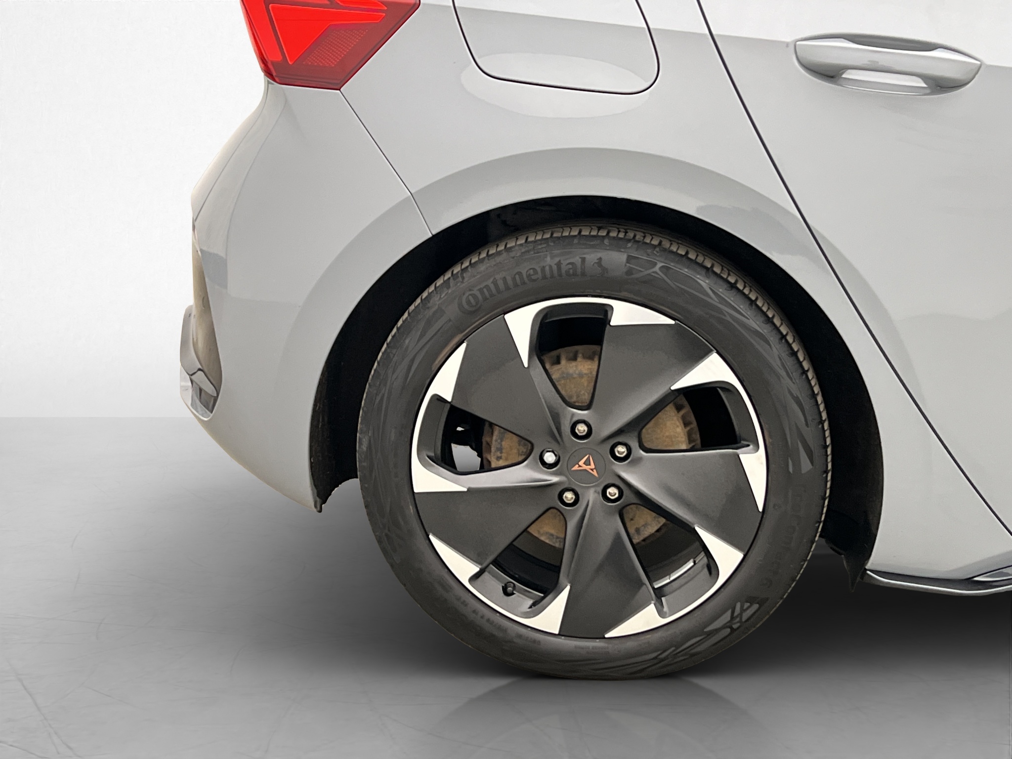 CUPRA Born e-boost 58, 231ps, 2023